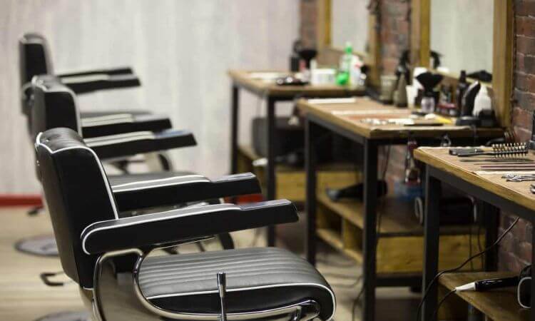 Barber Chairs vs. Salon Chairs: What’s the Difference
